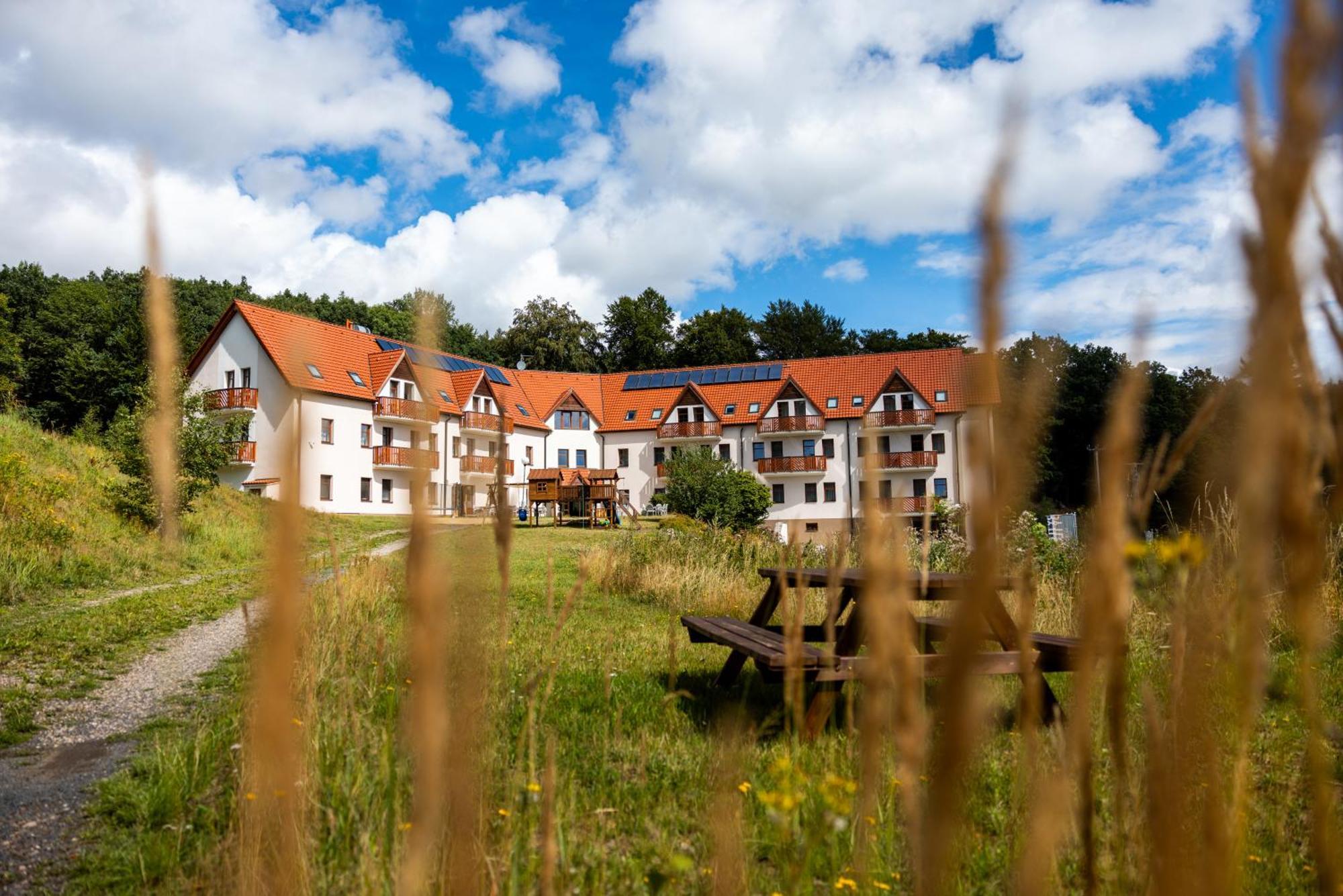 Pytloun Wellness Hotel Hasistejn Místo Exterior foto